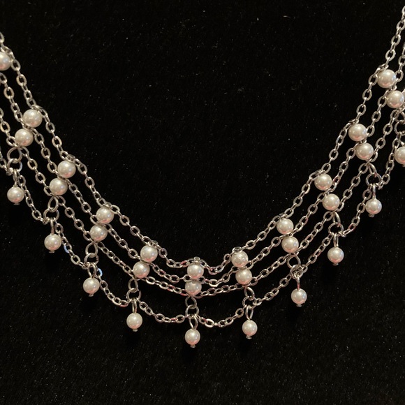 TOCARA. TESSA. Glass pearls & Stainless Steel Choker. 12” + 3” - Picture 3 of 4